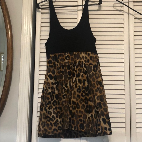Black and leopard print dress. - Picture 4 of 4